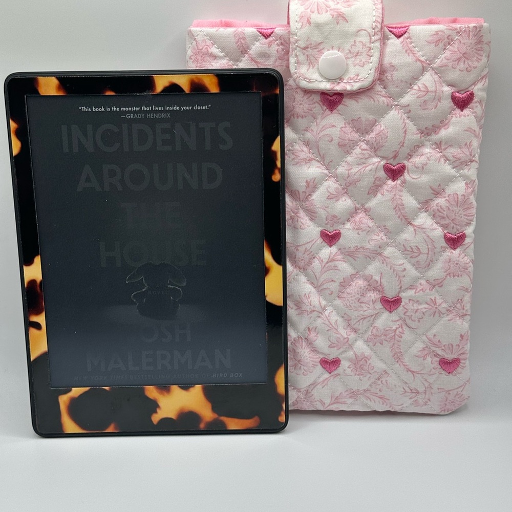 Pink Heart Fabric Padded Paperwhite  Pouch/E Reader case